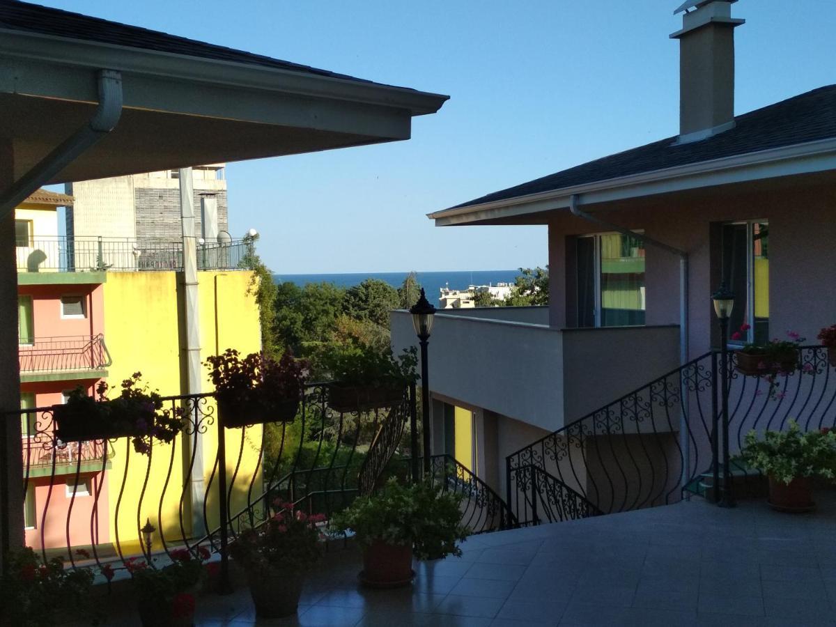 Appartement Студия В Комплексе Rozali à Varna Extérieur photo